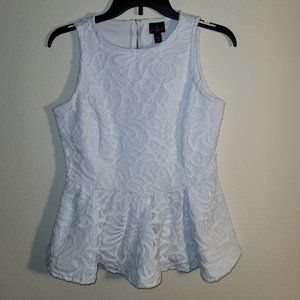 MAKE ME AN OFFER...  WORTHINGTON- Off White Crochet Blouse